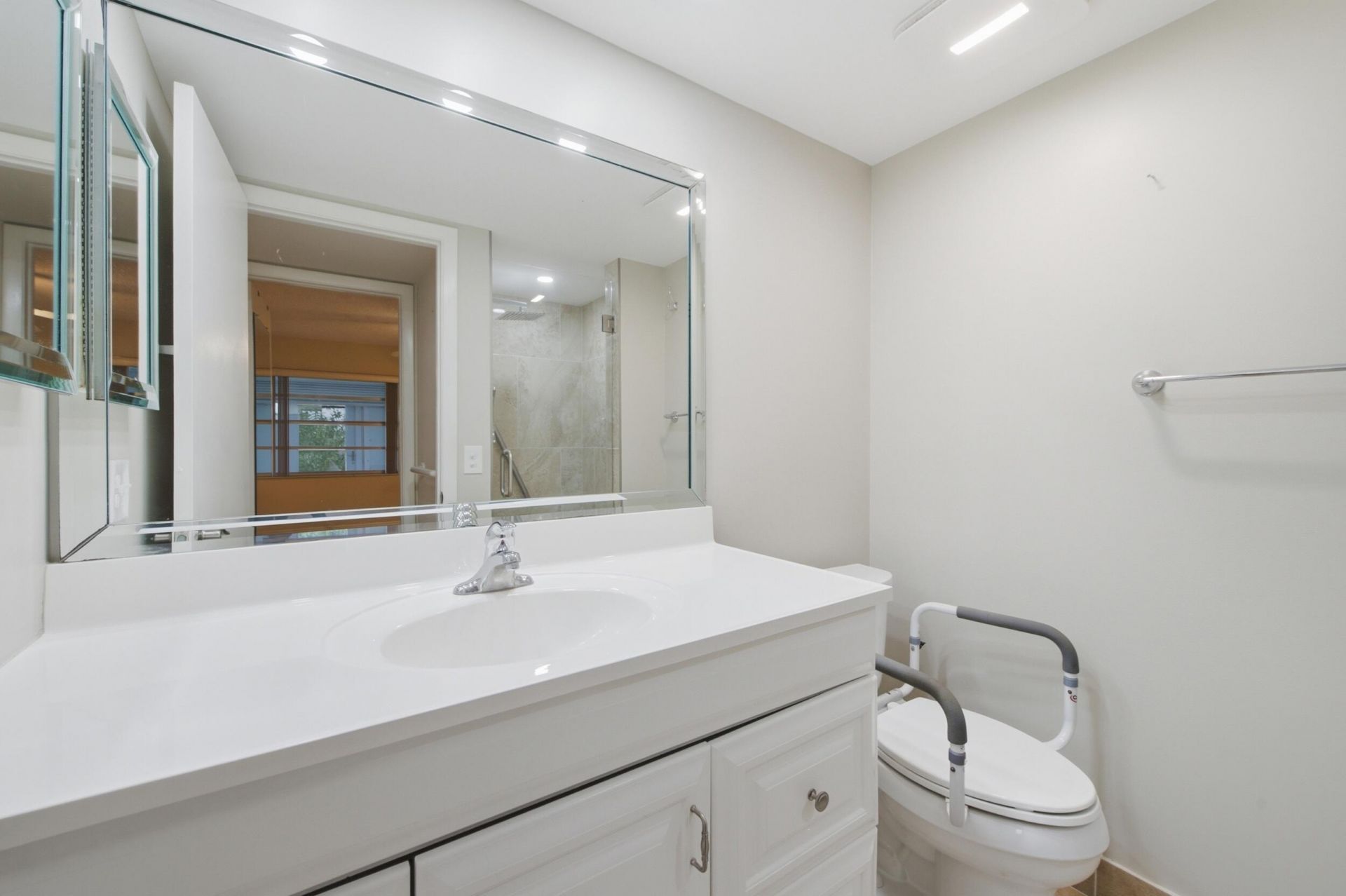 442 Normandy J, Delray Beach, FL 33484 Photo