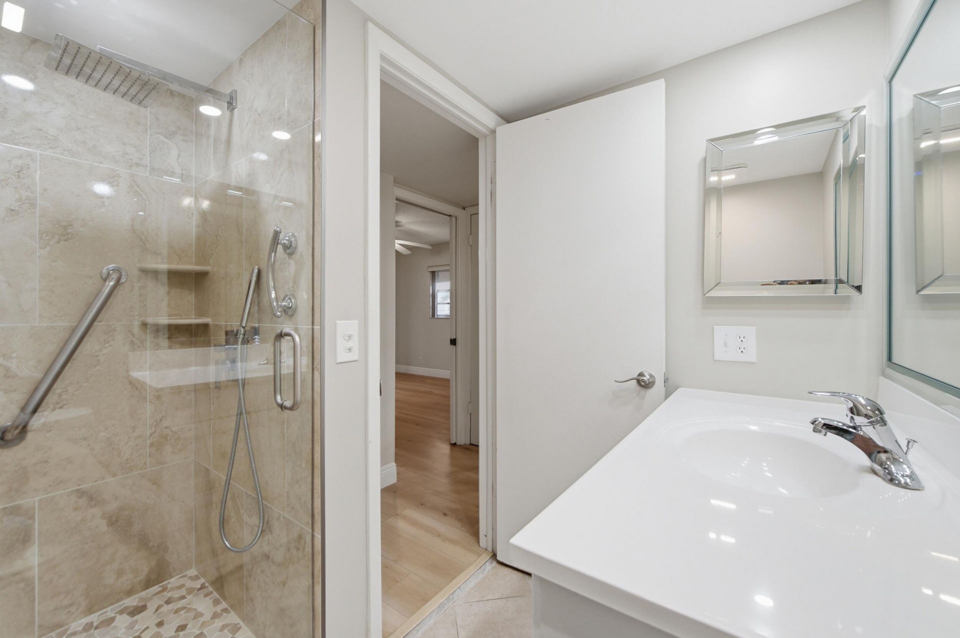 442 Normandy J, Delray Beach, FL 33484 Photo