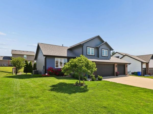 1506 W Jackson Avenue, Indianola, IA 50125