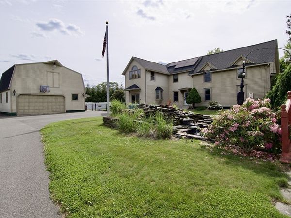 597 Chapin St, Ludlow, MA 01056