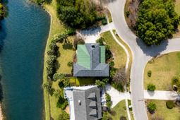 2683 Magnolia Woods Drive photo 4