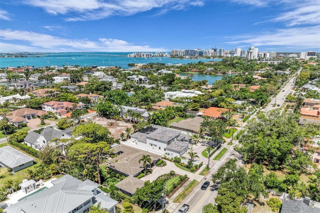 1395 Harbor Drive, Sarasota, FL 34239 Photo