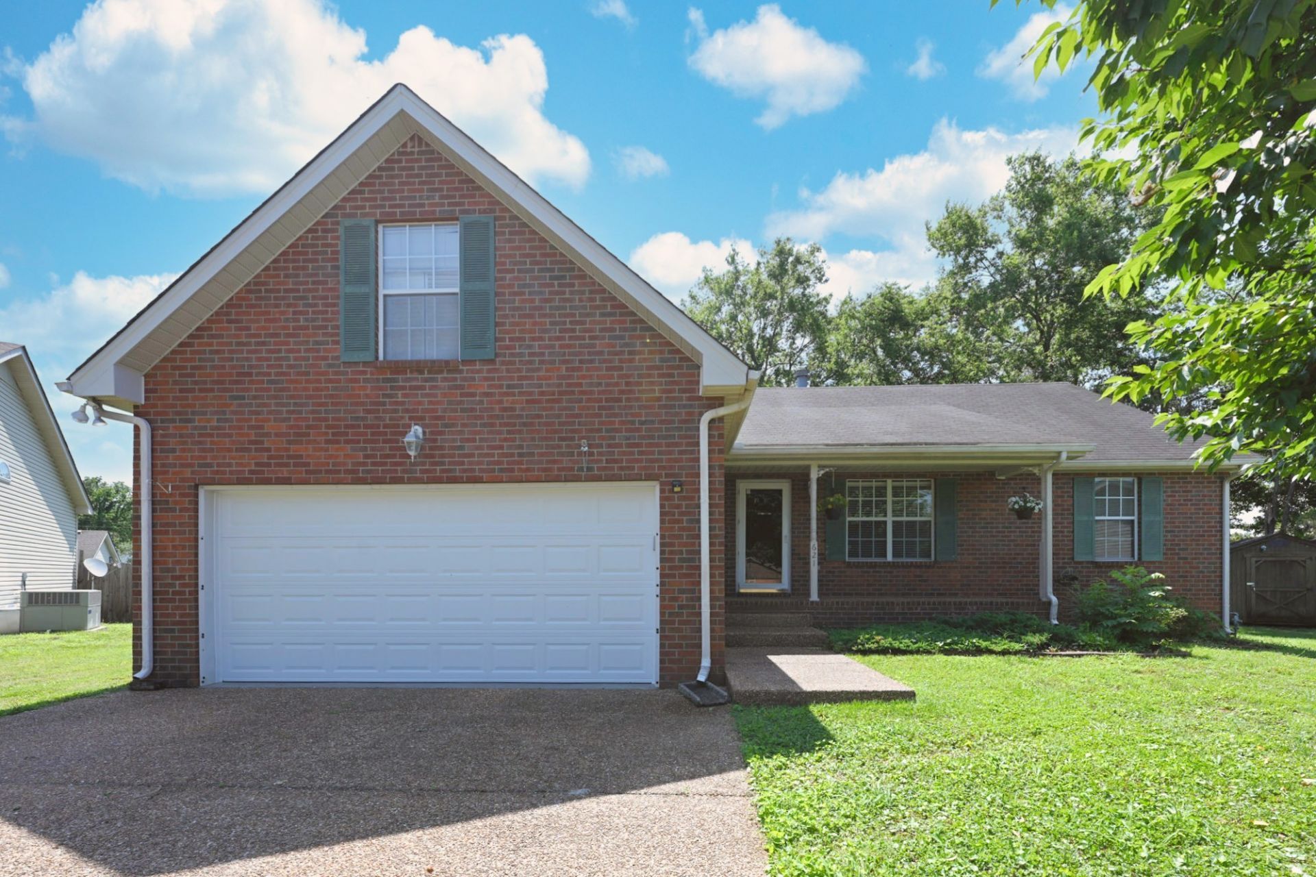 621 Kingsway Dr, Old Hickory, TN 37138 Main Photo