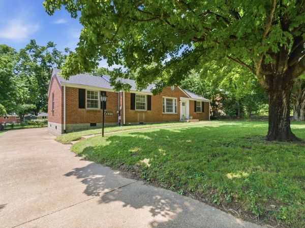 521 Landon Dr , Nashville, TN 37220