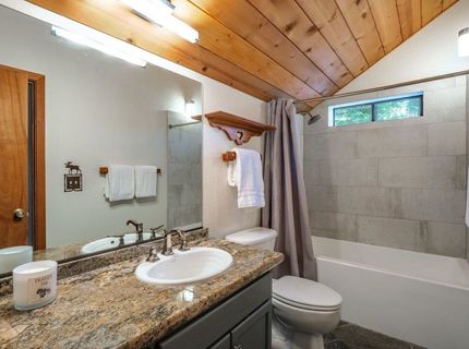 11917 Sitzmark Way, Truckee, CA 96161 Photo