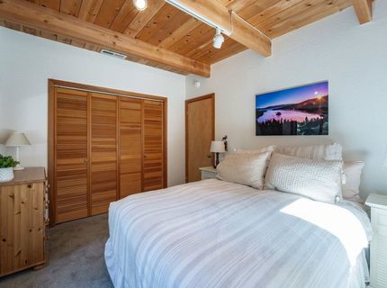 11917 Sitzmark Way, Truckee, CA 96161 Photo