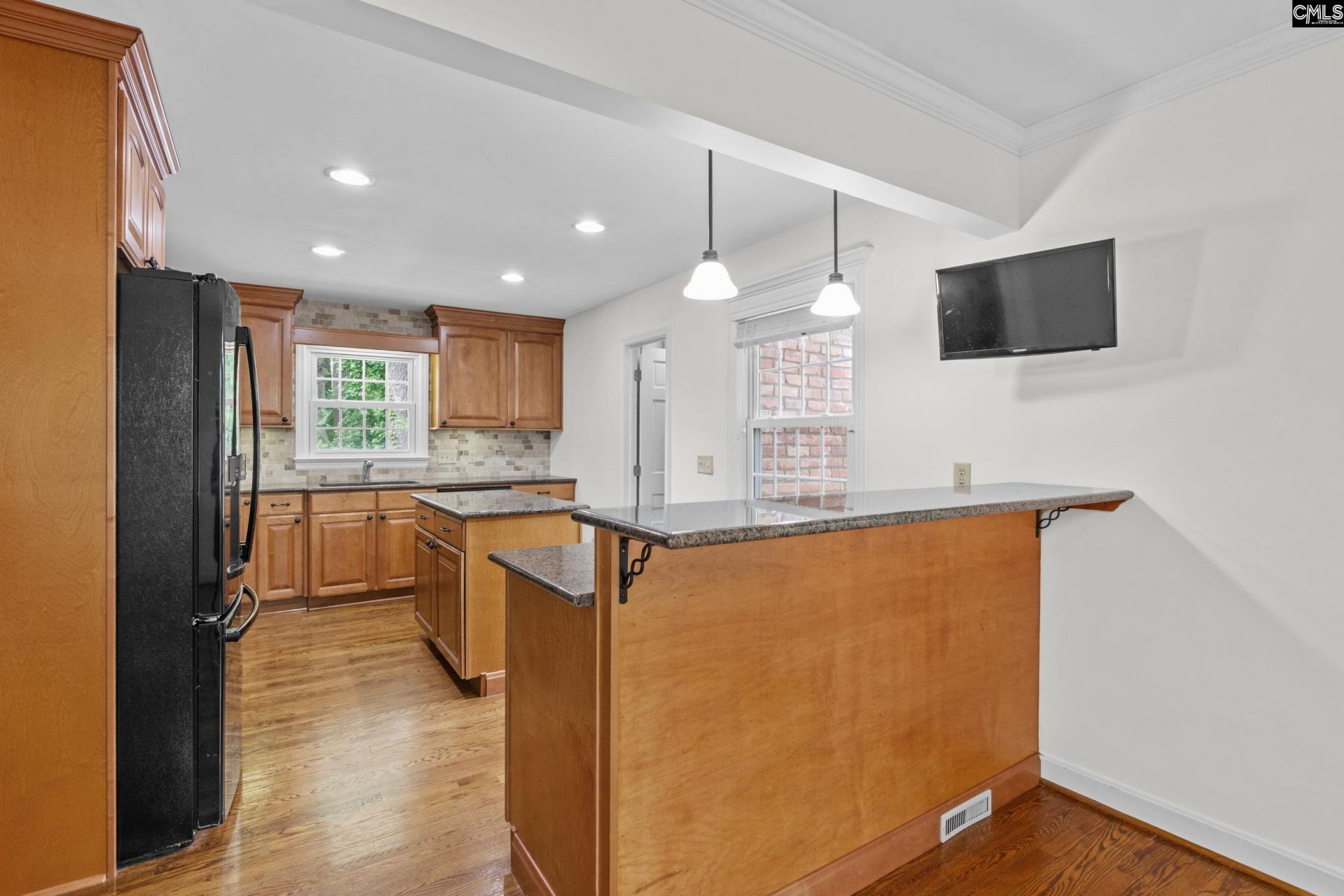 521 Nottingham Road Photo 10