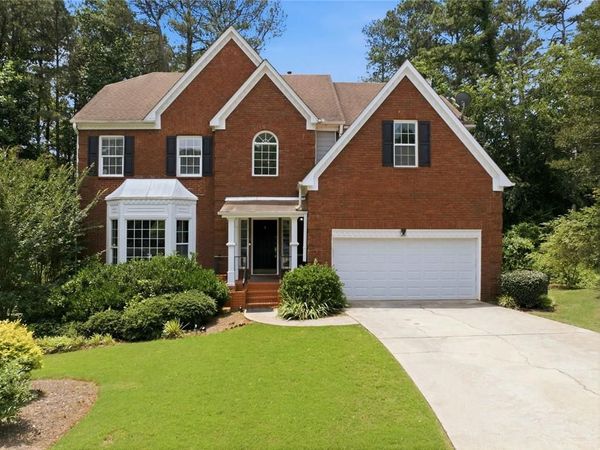 2650 Peregrine Court , Suwanee, GA 30024