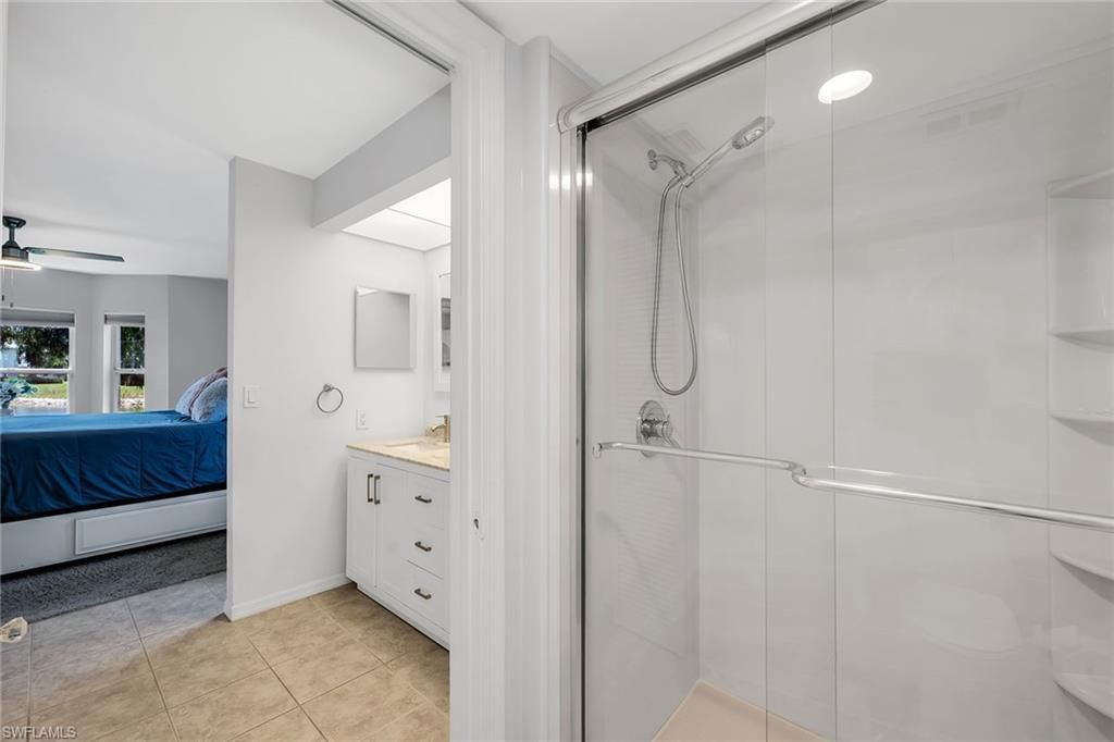 925 New Waterford Dr, Unit 104, Naples, FL 34104 Photo