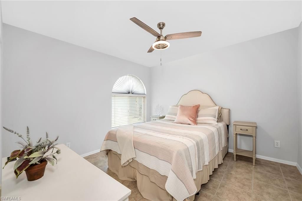 925 New Waterford Dr, Unit 104, Naples, FL 34104 Photo
