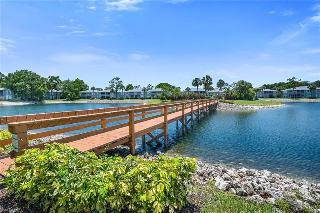 925 New Waterford Dr, Unit 104, Naples, FL 34104 Photo