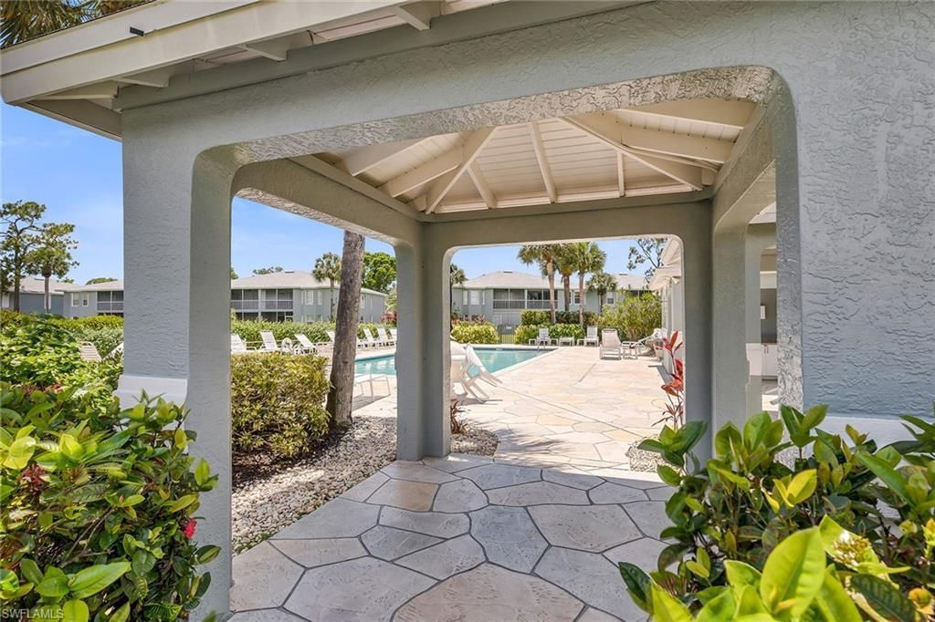925 New Waterford Dr, Unit 104, Naples, FL 34104 Photo