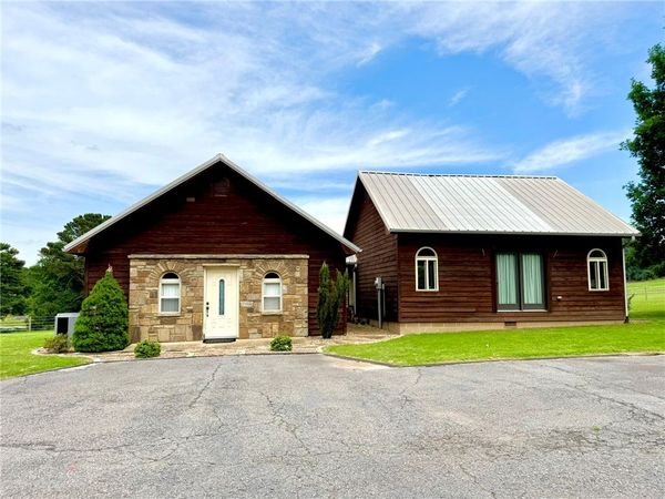 2393 Crow Mountain Road , Russellville, AR 72802