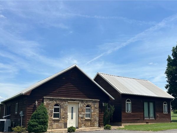 2393 Crow Mountain Road , Russellville, AR 72802