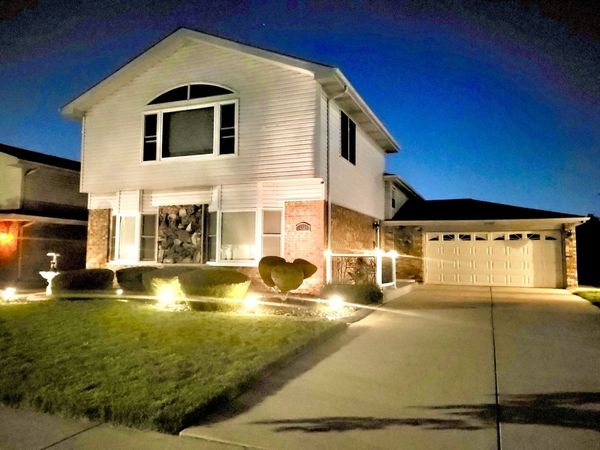 16967 82nd Avenue , Tinley Park, IL 60477