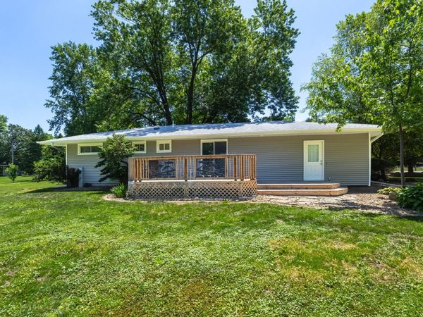 6701 221st Street N, Port Byron, IL 61275