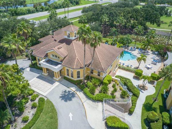 5050 Fairways Circle, Unit 205, Vero Beach, FL 32967