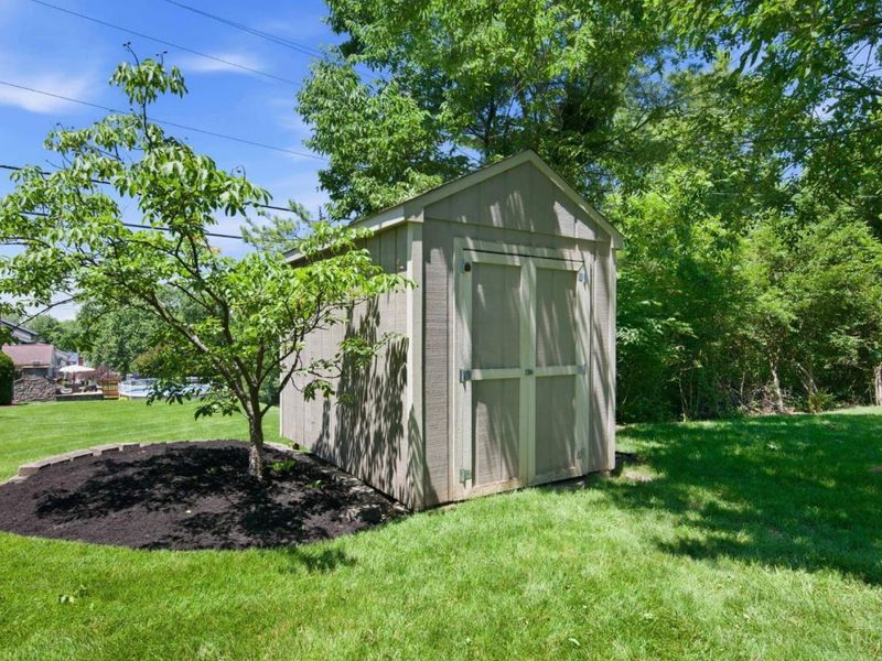 7338 Pickway Drive, Miami Twp, OH 45233 Photo 10