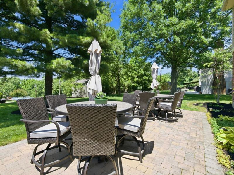 7338 Pickway Drive, Miami Twp, OH 45233 Photo 15