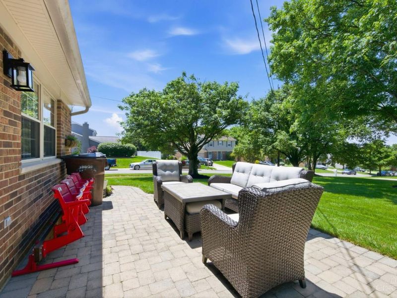 7338 Pickway Drive, Miami Twp, OH 45233 Photo 16