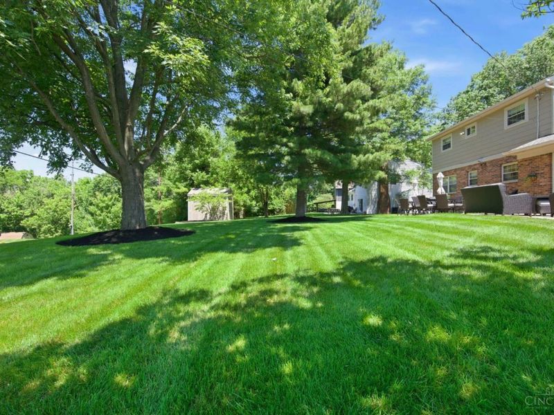 7338 Pickway Drive, Miami Twp, OH 45233 Photo 6