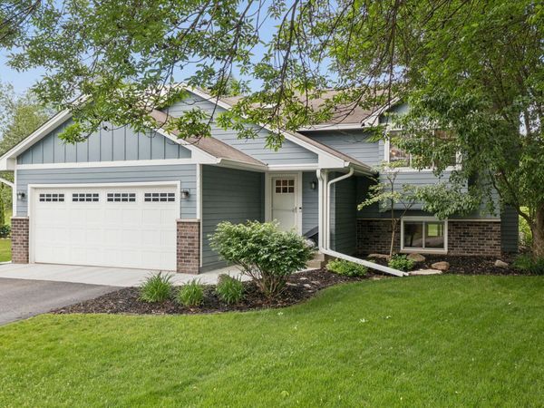 7311 Trotters Circle , Chanhassen, MN 55317