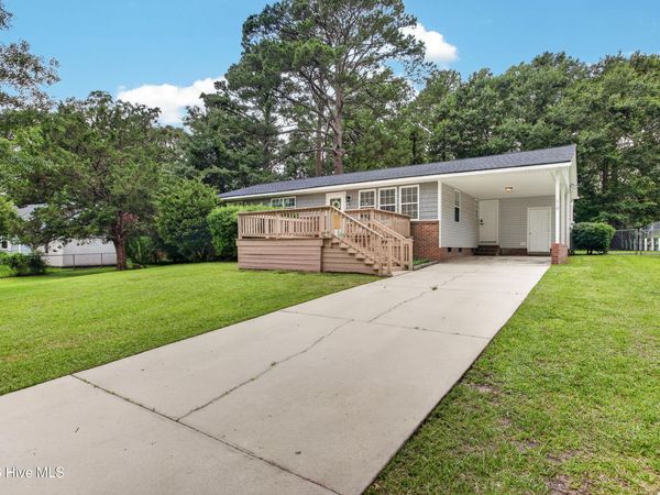 219 Regalwood Drive , Jacksonville, NC 28546