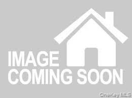 91 Grant Drive E, Valley Stream, NY 11580 Main Photo