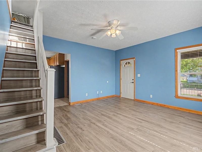 240 E Shannon Avenue, West Carrollton, OH 45449 Photo 5