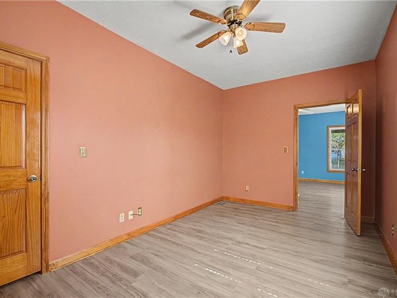 240 E Shannon Avenue, West Carrollton, OH 45449 Photo 8