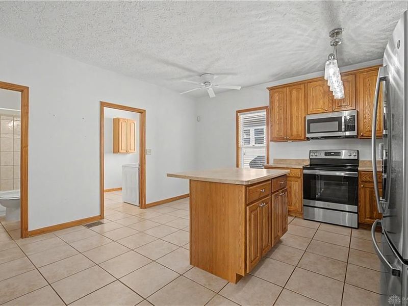 240 E Shannon Avenue, West Carrollton, OH 45449 Photo 9