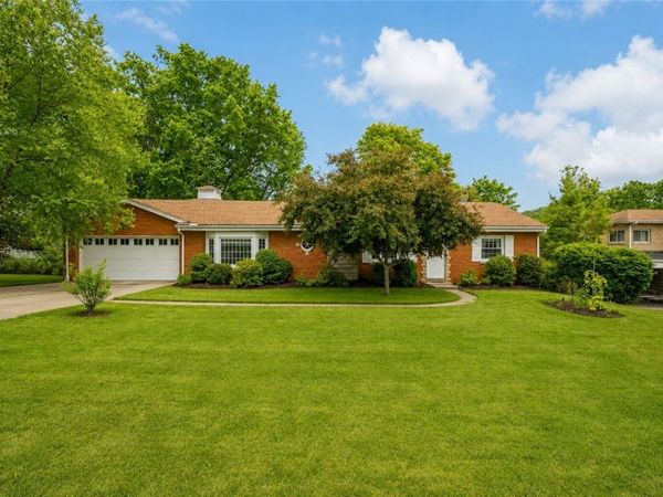 347 Carlton Rd , Bethel Park, PA 15102