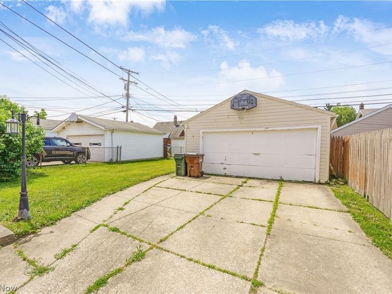 6150 Wareham Drive , Parma, OH 44129 Photo 28
