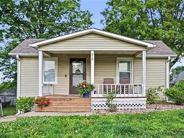 210 Elm Street, Faucett, MO 64448