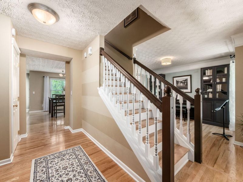 501 Salisbury Drive , Powell, OH 43065 Photo 4