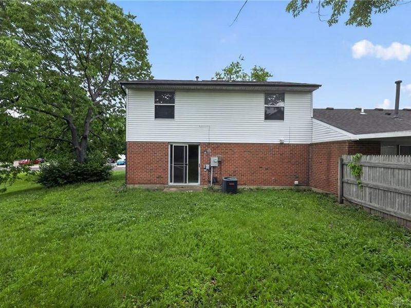 9455 Arboridge Lane, Miami Township, OH 45342 Photo 2