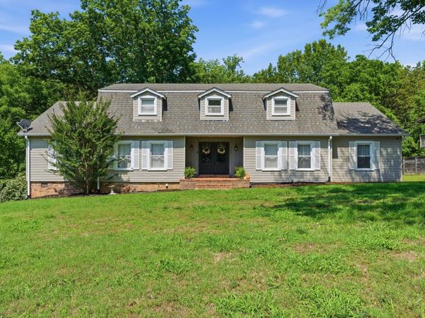 127 Nathan Forest Dr, Hendersonville, TN 37075