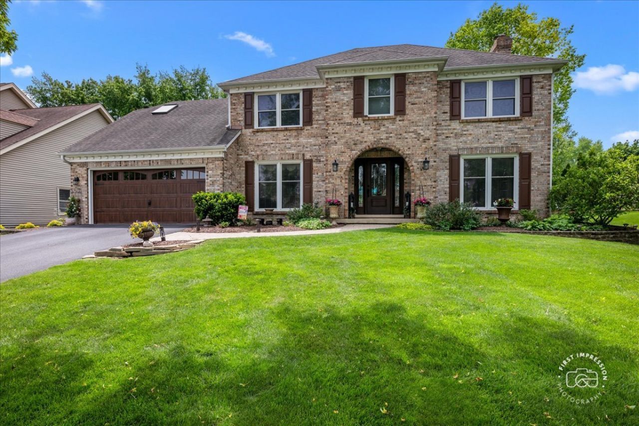25W185 Setauket Avenue , Naperville, IL 60540