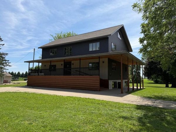 831 2nd Street SW, Glenville, MN 56036