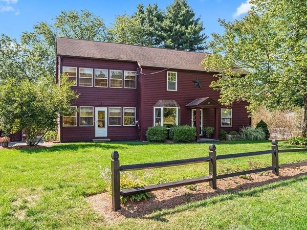 89 Elm St, Blackstone, MA 01504