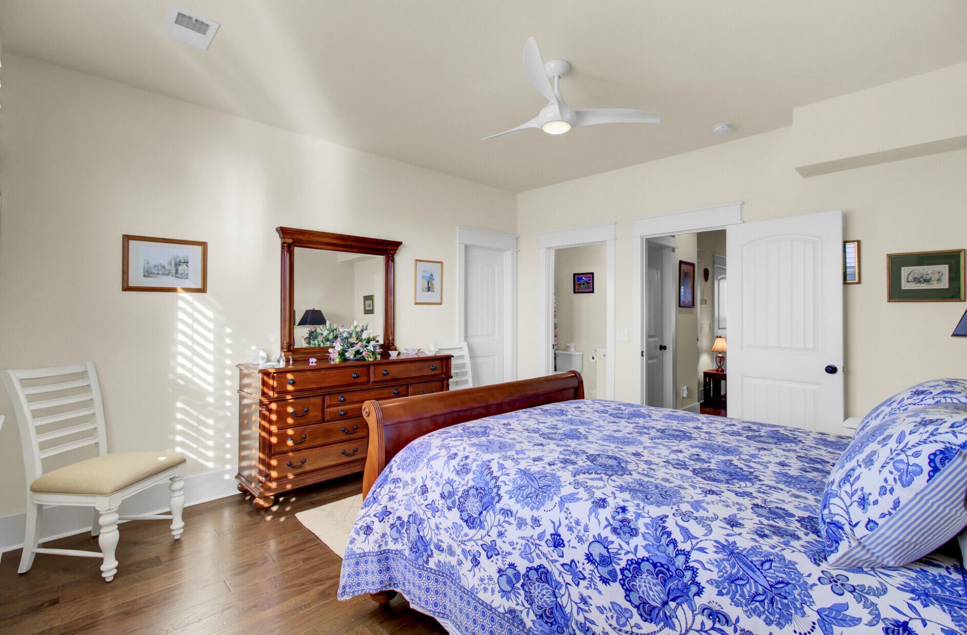 1705 Frissel Street Photo 33