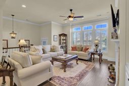 1705 Frissel Street photo 4