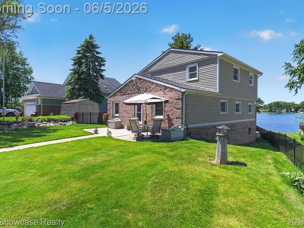 3415 Highland Boulevard, Highland Twp, MI 48356