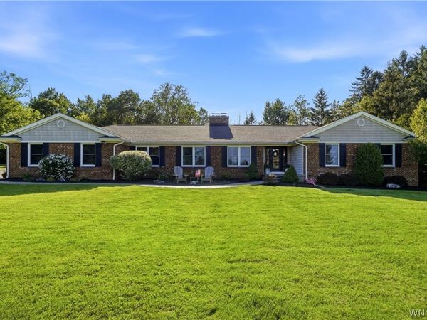 5140 Strickler Road , Clarence, NY 14031