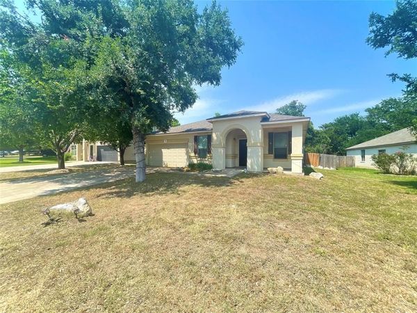 4412 Woodstock DR , Georgetown, TX 78633