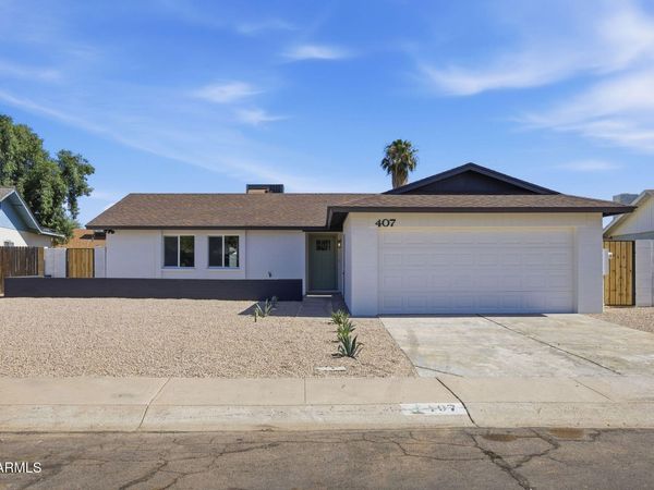 407 W KRISTAL Way, Phoenix, AZ 85027