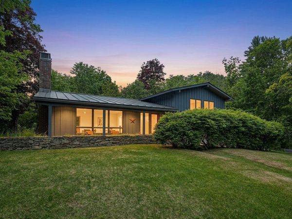 1 Read Road, Hanover, NH 03755