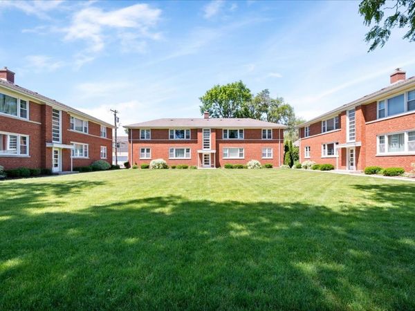 12 N Home Avenue, Unit 2W, Park Ridge, IL 60068