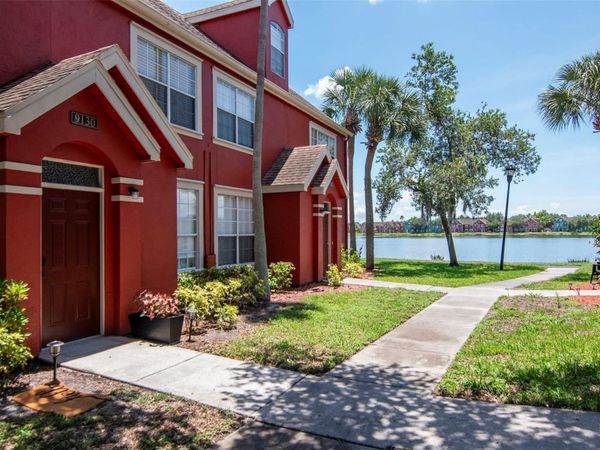 9130 LAKE CHASE ISLAND WAY, Unit 9130, TAMPA, FL 33626