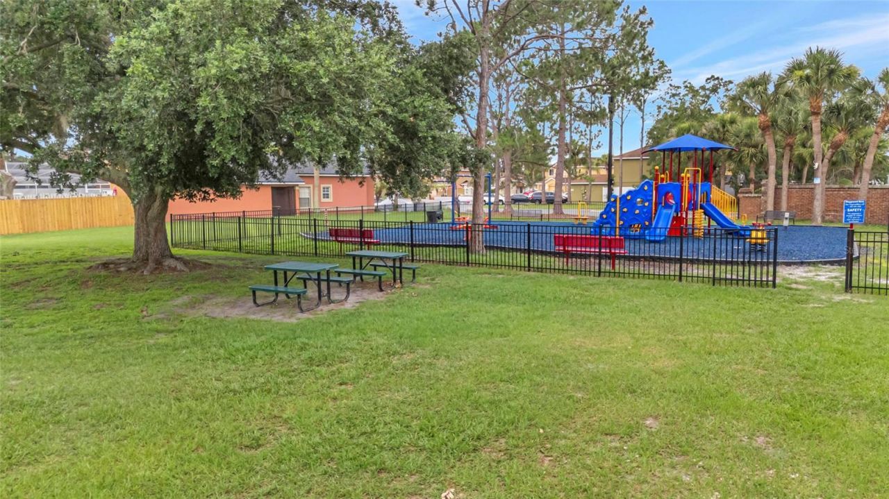 2613 Spring Hill Drive, Kissimmee, FL 34743 Photo